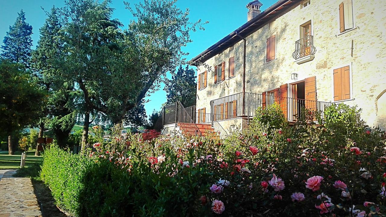 Borgo Cadonega Hotel Viano Buitenkant foto